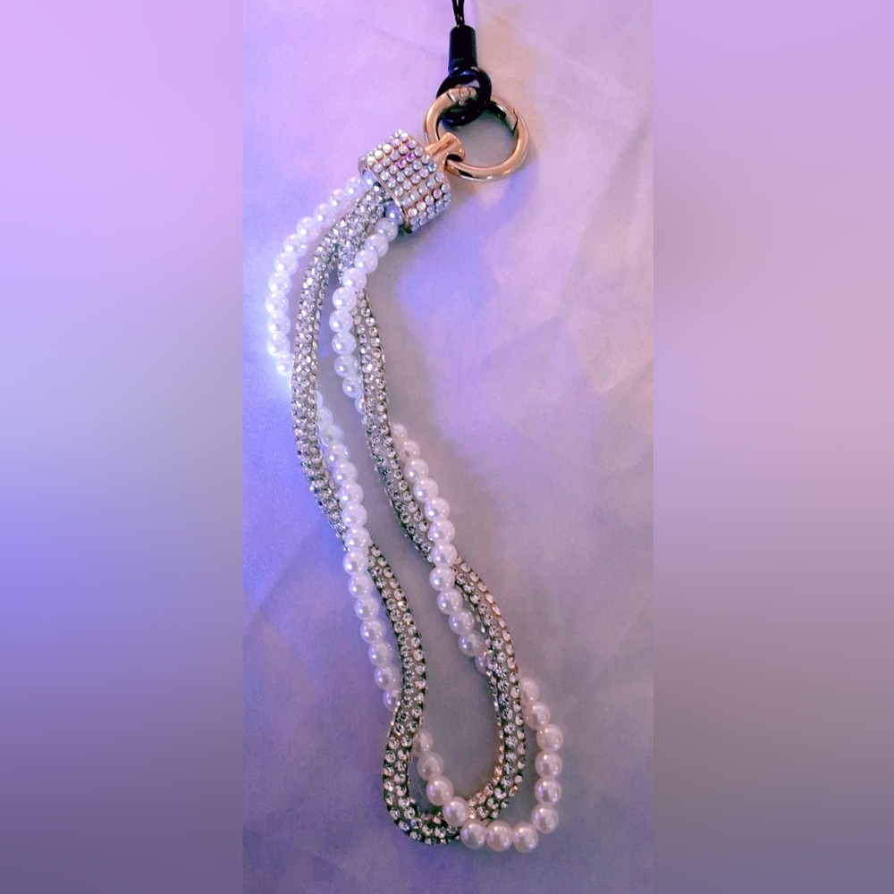Pearl & Rhinestone Phone Lanyard - 7"